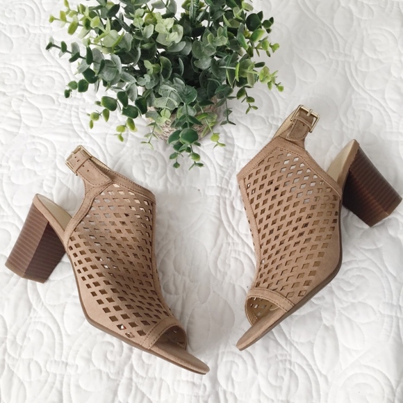 Liz Claiborne Shoes - SALE Liz Claiborne Gemma Block Heel Sandal